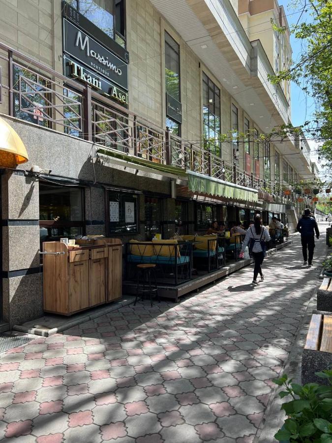 Apartment With City View On Sydykova St. 123 Bishkek Exterior foto
