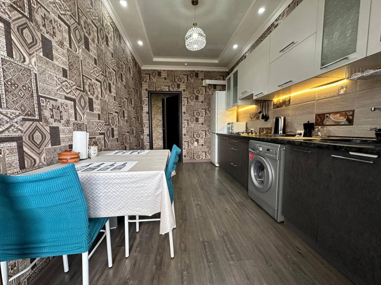 Apartment With City View On Sydykova St. 123 Bishkek Exterior foto