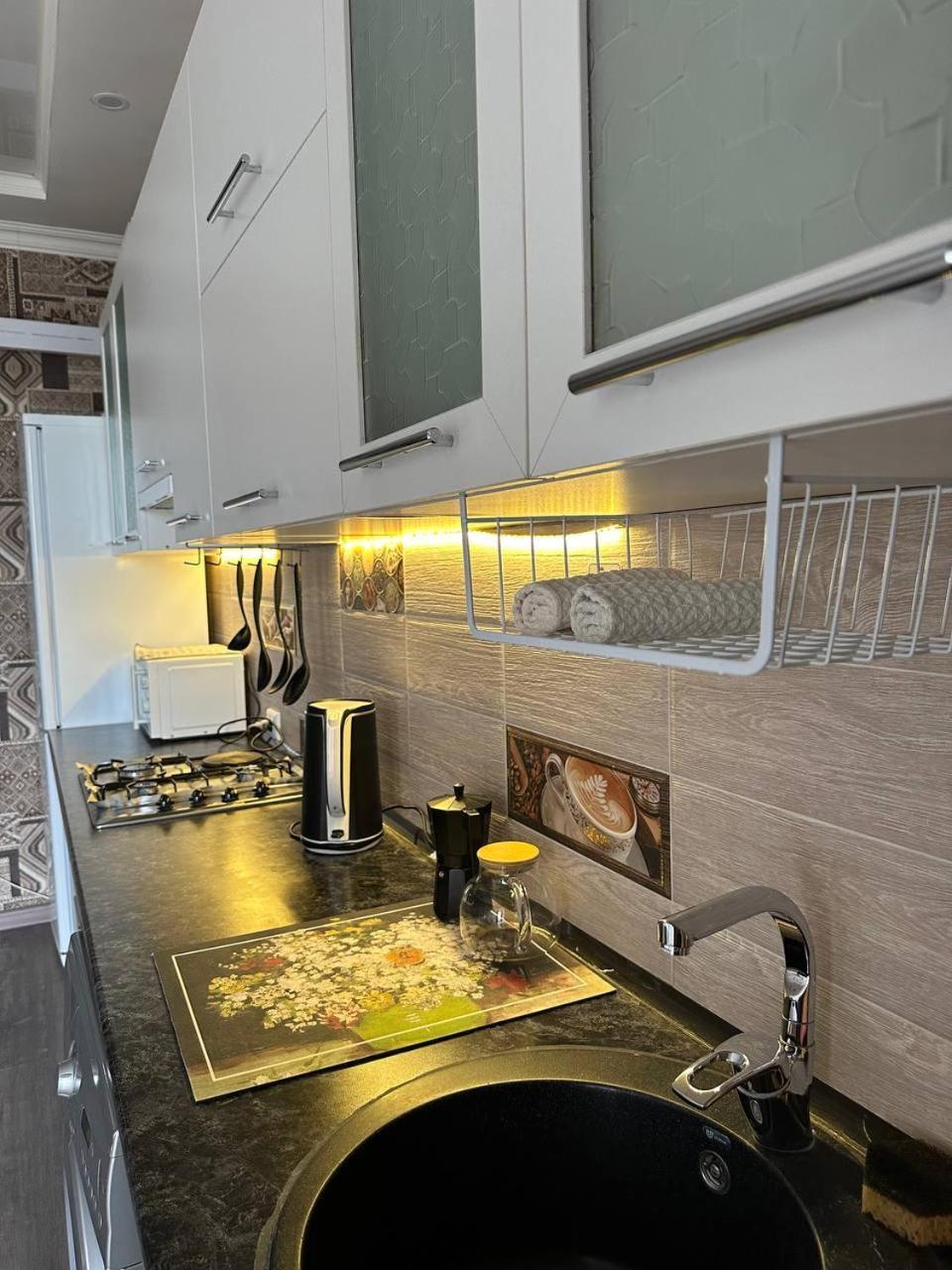 Apartment With City View On Sydykova St. 123 Bishkek Exterior foto